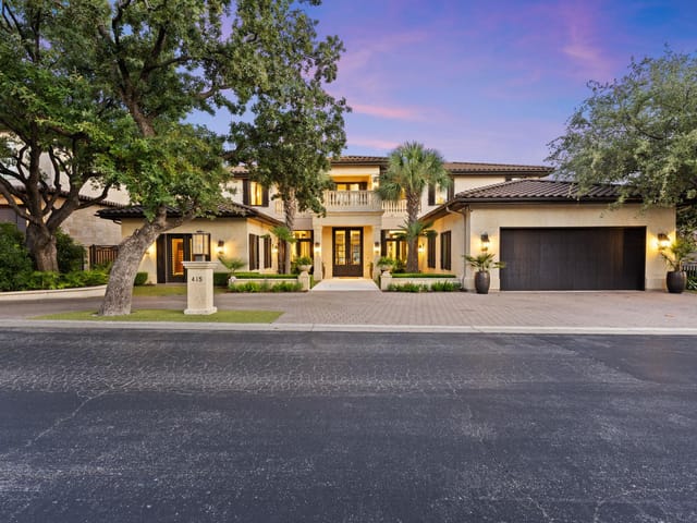 415 Lighthouse DR