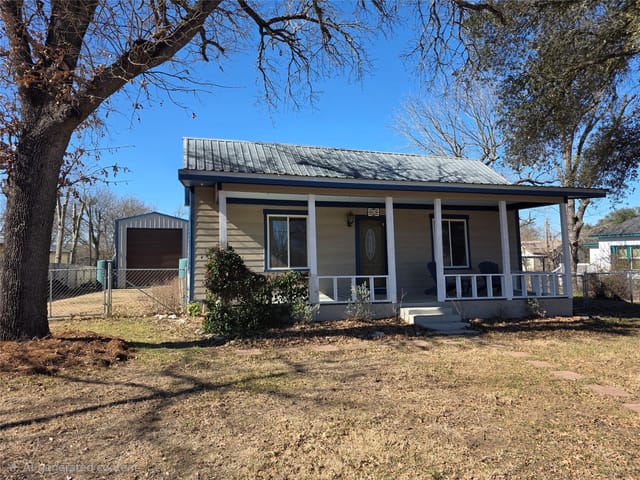 415 N Main St