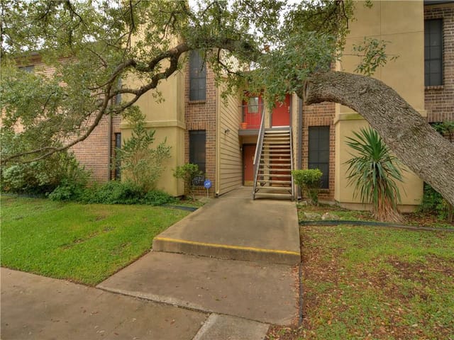 4159 Steck Ave Unit #135