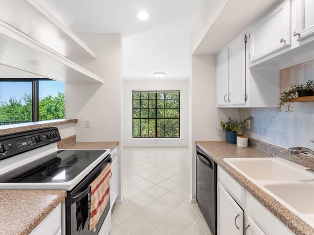 4159 Steck Ave Unit #225