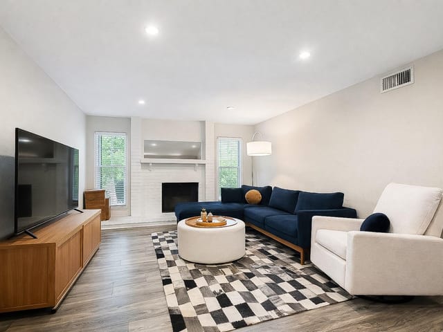 4159 Steck Ave Unit #255