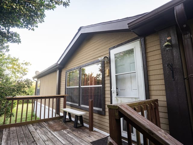 417  Hidden Oaks Dr  