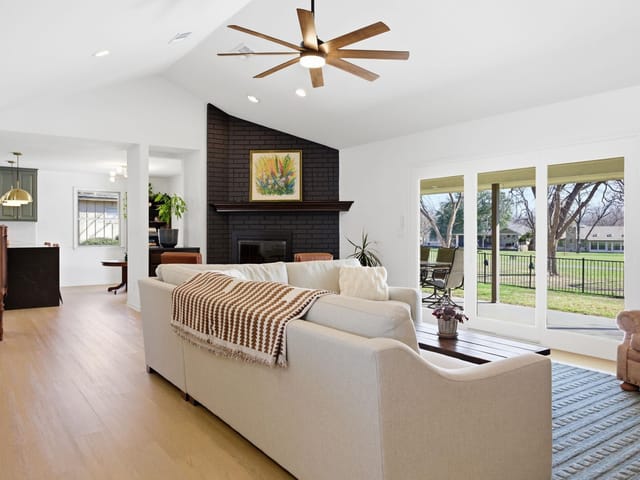 417 Olympia Fields