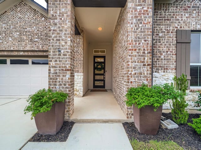 417 Peace Pipe Way