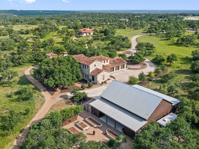 418 Cattle Trail DR
