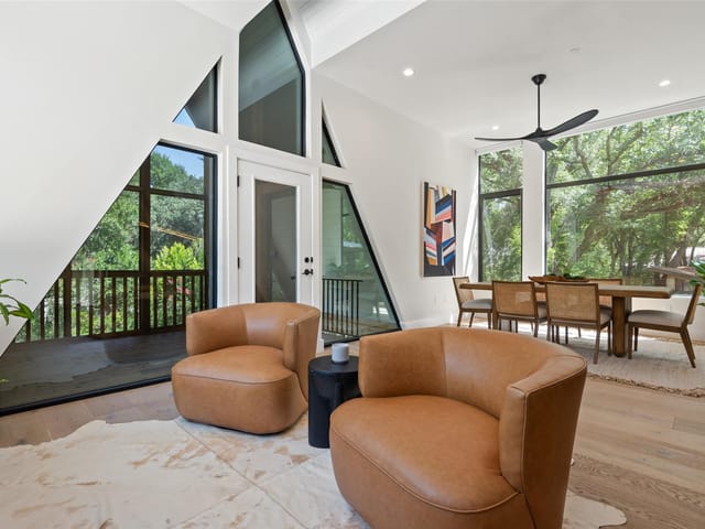 419 Brady Ln