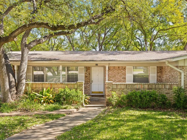 419 Ridgewood RD