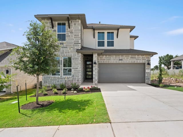 420 Hickory Springs Trail