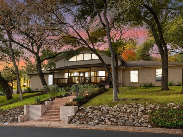 4200 Edgemont Dr