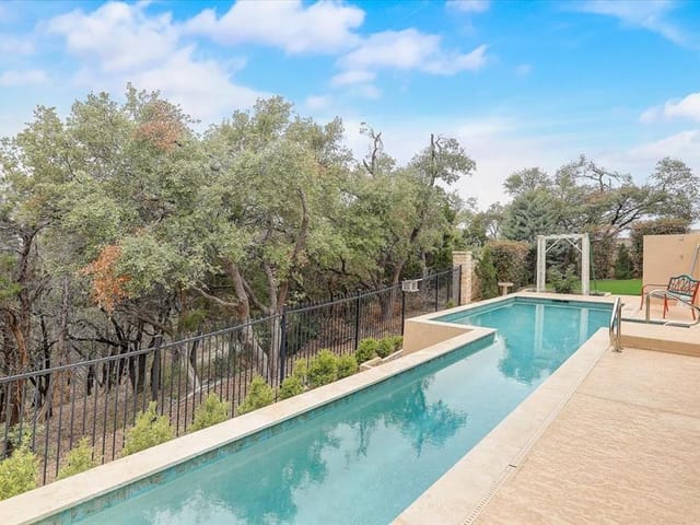 4200 Vista Verde Dr