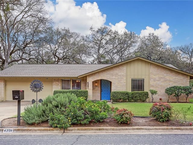 4201 Cordova Dr