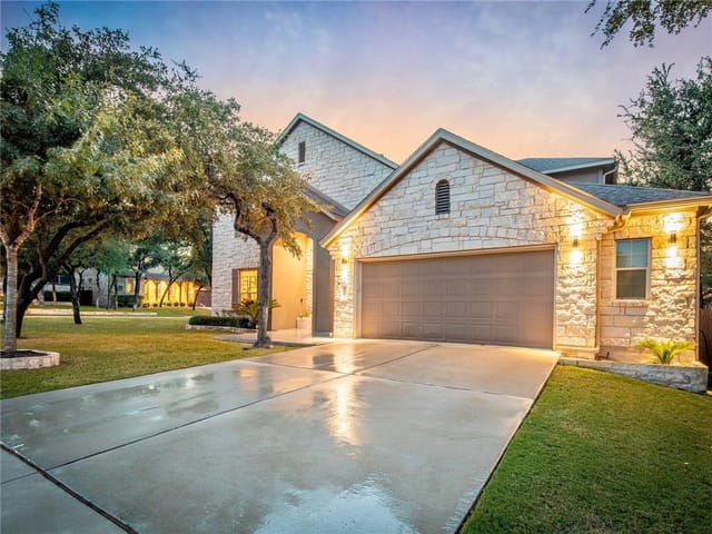 4201 Galiceno LN