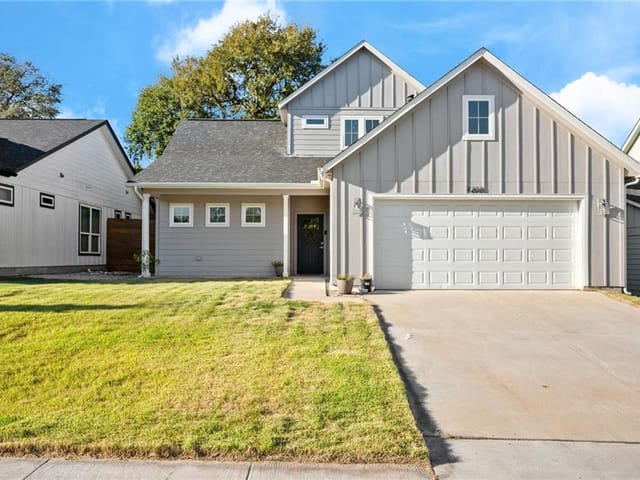 4203 Alexandria Dr