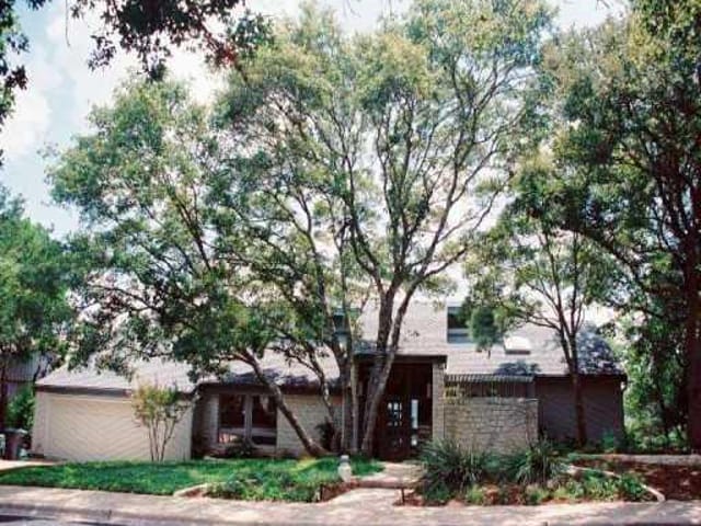 4203 CAT MOUNTAIN Dr