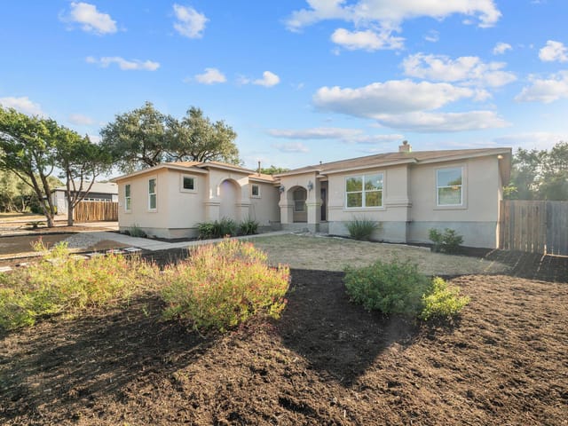 4203 Hillside Dr