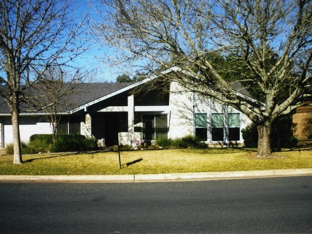 4204 Burney Dr