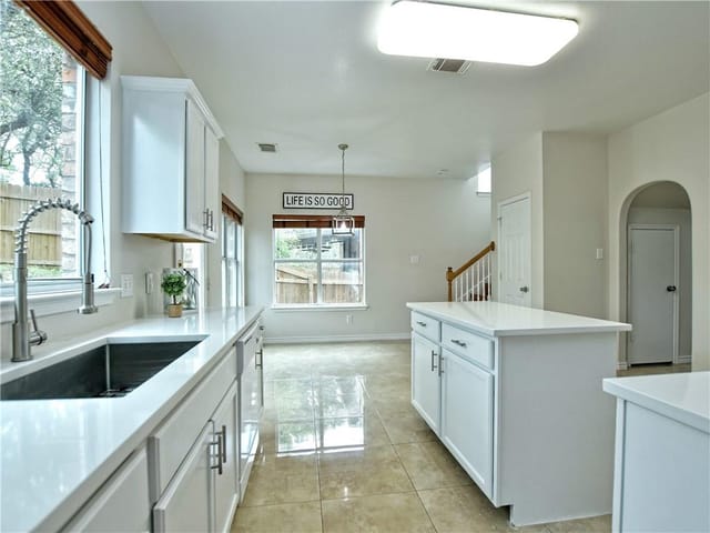 4205 Canyon Glen Cir