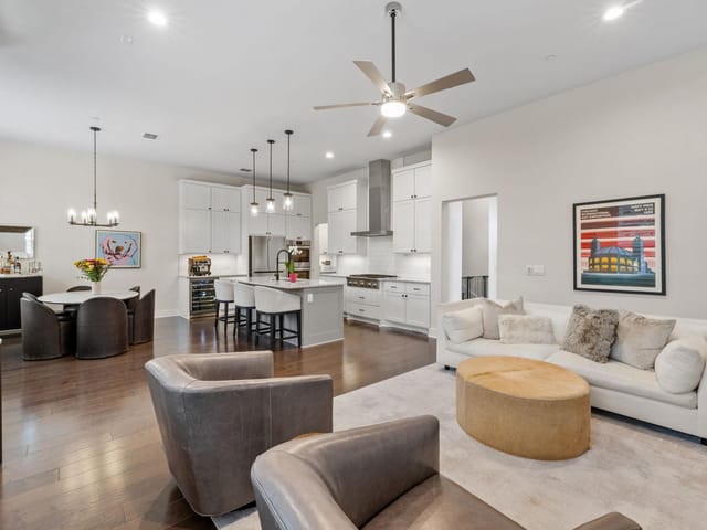 4205 Elevator Dr