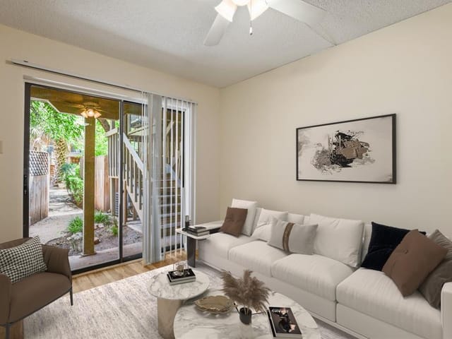 4205 Speedway Ave Unit #113