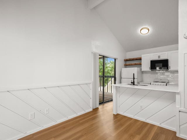 4205 Speedway Ave Unit #301