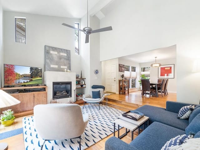 4207 Creek Ledge