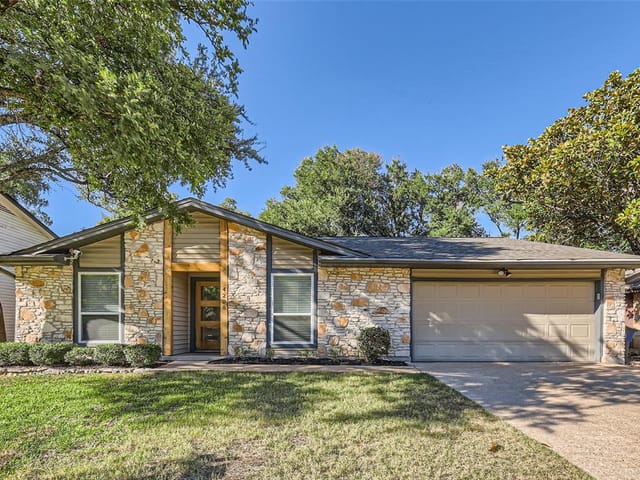 4208 Yucatan Ln