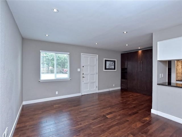 4209 Burnet RD Unit #101
