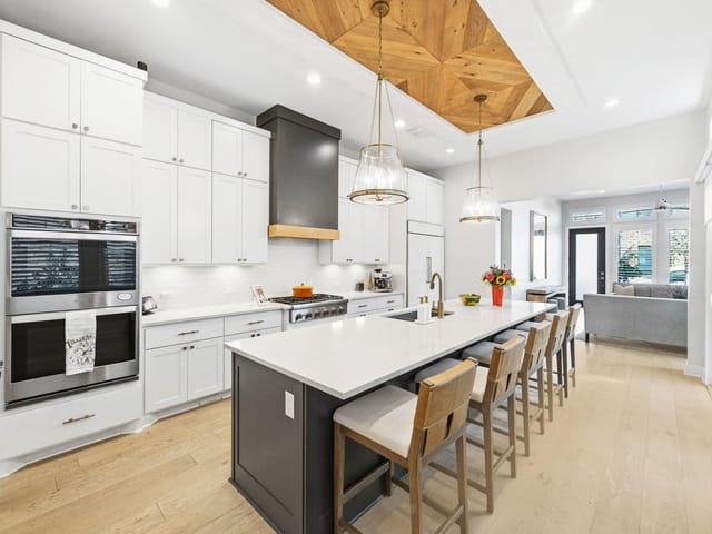 4209 Elevator Dr