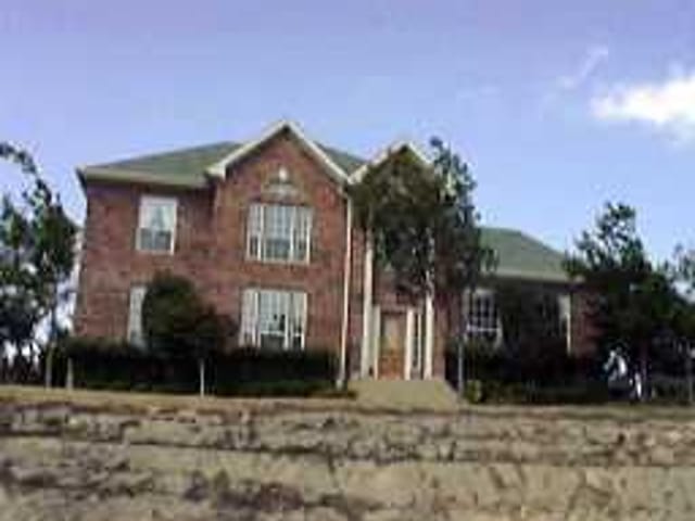 421 BEARDSLEY LN