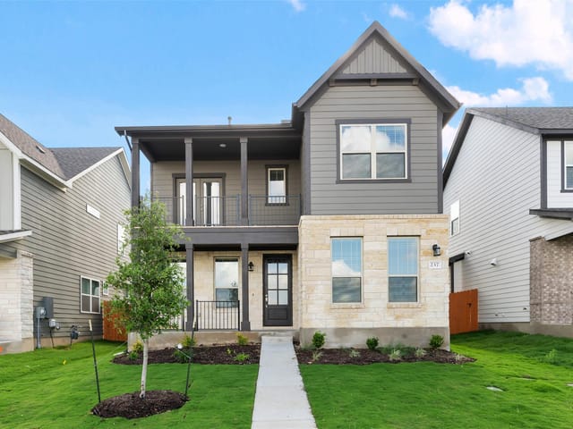 421 Carr DR