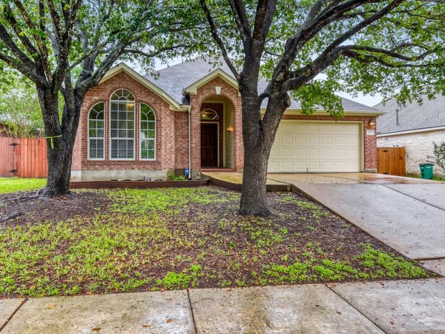 421 Racetrack Dr