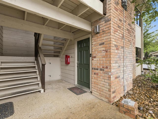 421 W San Antonio St Unit #A2