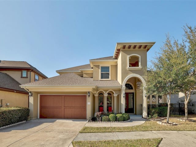 4216 Front Range Ln