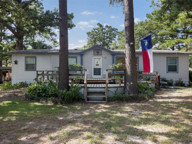 422 Private Road 7051