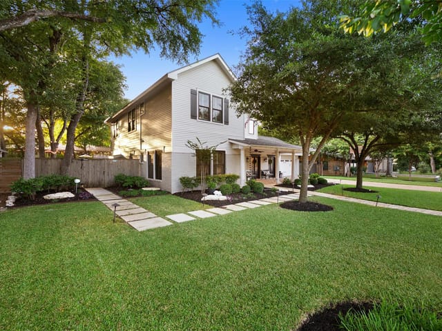 422 Ridgewood RD