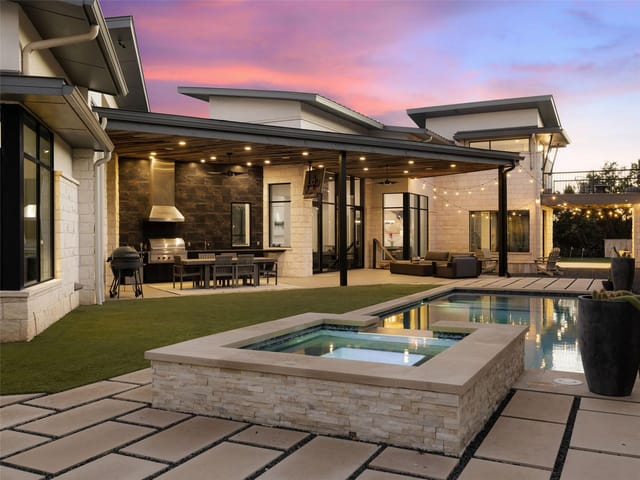 4220 Verano DR
