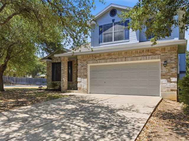 4228 Columbine DR