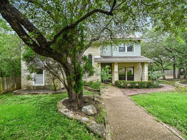 4242 Westlake DR