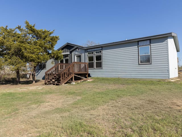 425 High View Ranch Dr