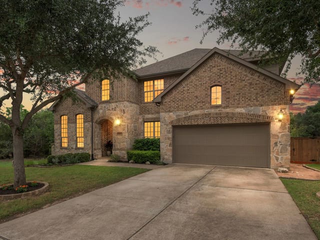 426 Sand Hills Ln