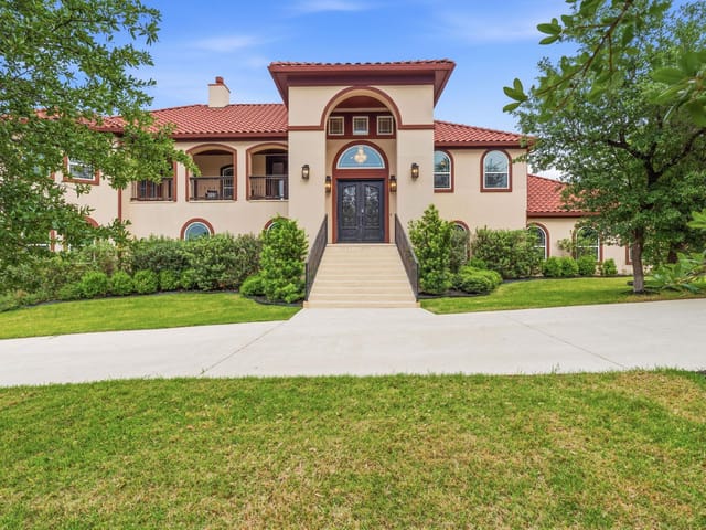 427 Bella Montagna Cir