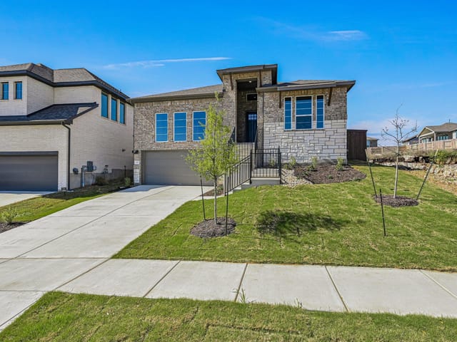 427 Fountain Grass Dr
