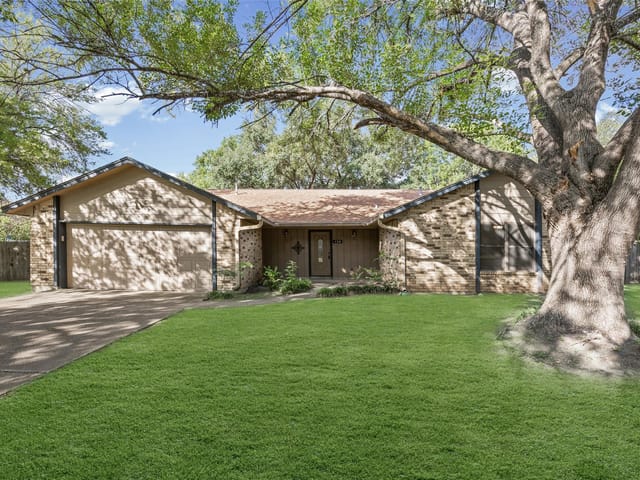 428 Connolly CIR