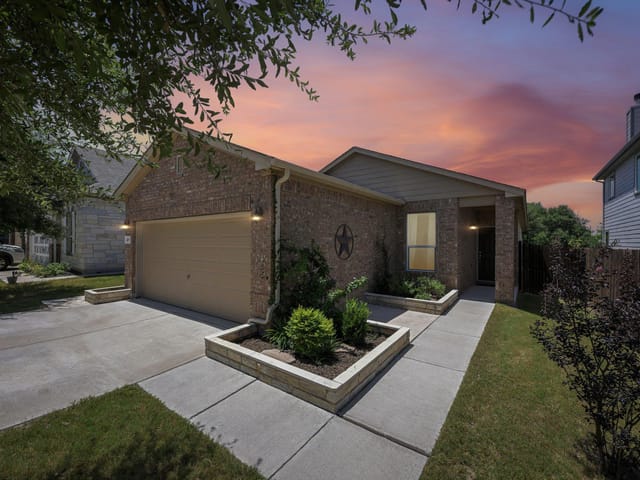 428 Los Cobos LN