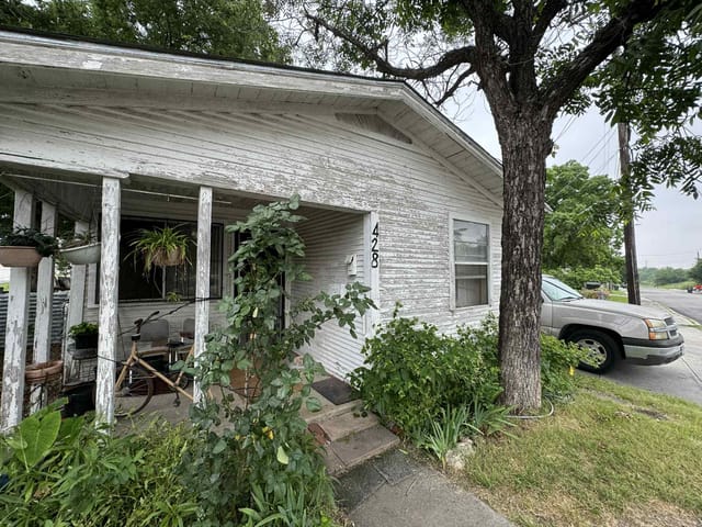 428 Runnels Ave
