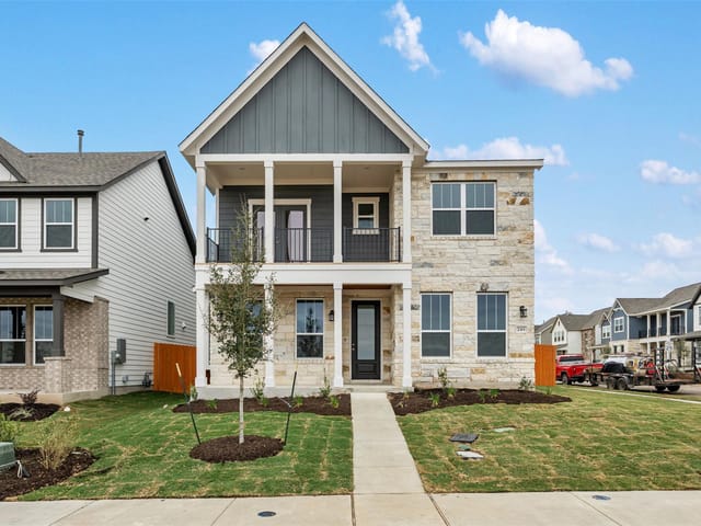 429 Carr DR