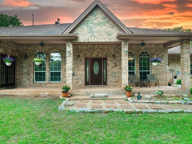 430 Indian Hills Trl