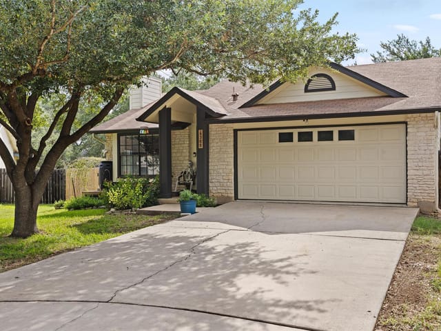 4300 Mauai Cv