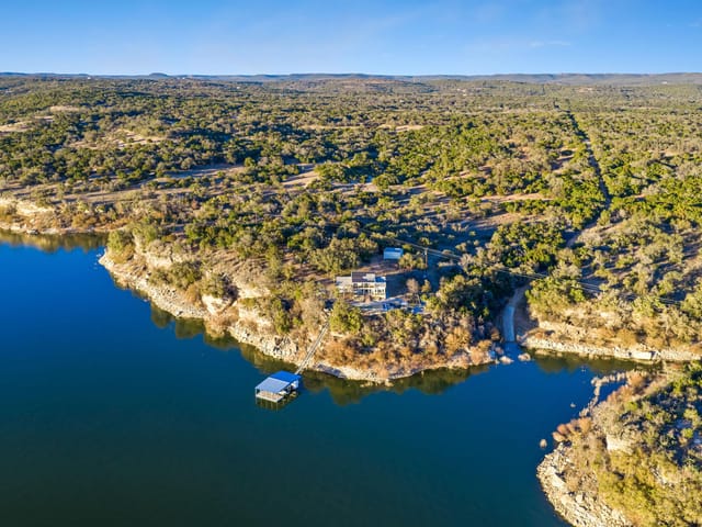 4300 Travis Peak Trl