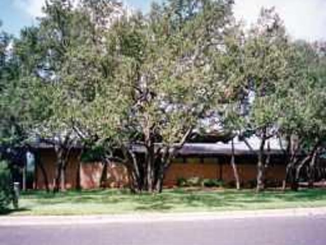 4301 FARHILLS Dr